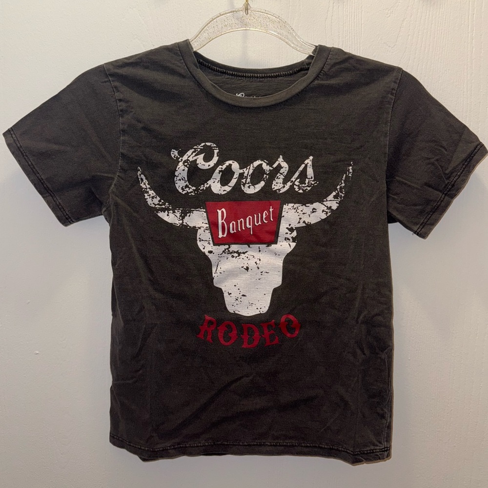 Coors Banquet Rodeo Women’s Graphic Baby Tee Size M